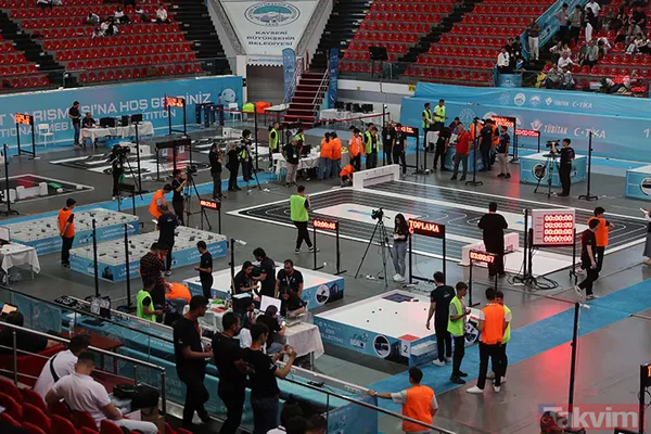 Fotoğraflar Anadolu Ajansı'ndan Ve Https://Robot.Meb.Gov.Tr'den Servis Edilmiştir. Yarışmaya Başvurmak İçin Tıklayınız Yapay Zekayla Geliştirilen Aşı Tümörü...