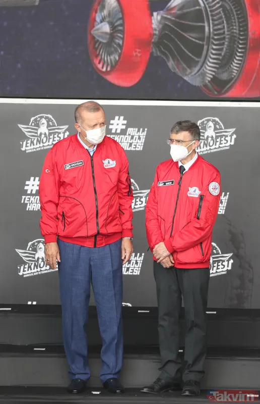 Başkan Erdoğan TEKNOFEST'te! Aziz Sancar ve öğrencilerle birlikte gösteriyi izledi - 25