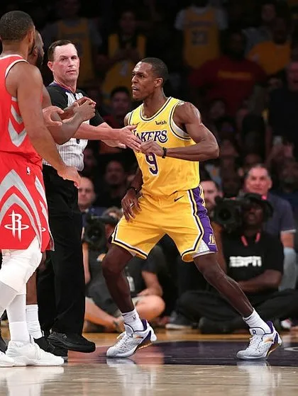 Los Angeles Lakers - Houston Rockets maçında kavga!