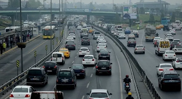 Milyonlarca araç sahibi dikkat! Trafikte yeni dönem sinyali-12