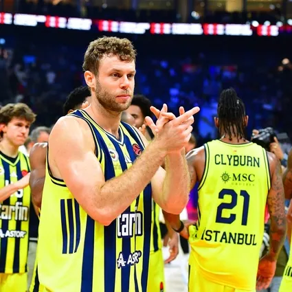 Fenerbahçe Tarfin üçüncülük maçında galip!