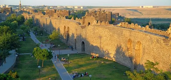 DİYARBAKIR SURLARI VE HEVSEL BAHÇELERİ DÜNYA MİRAS LİSTESİ'NDE