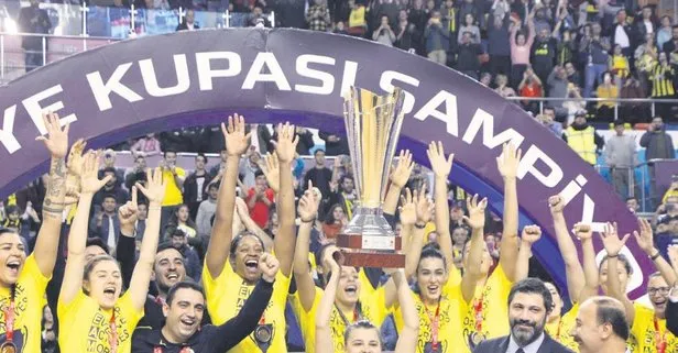 Kupa kraliçesi Fenerbahçe