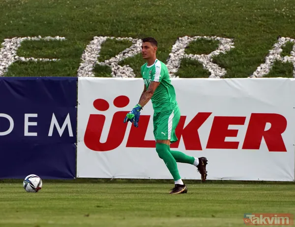 Vitor Pereira Csikszereda ile oynanan hazırlık maçında Berke Özer'in performansına hayran kaldı - 3