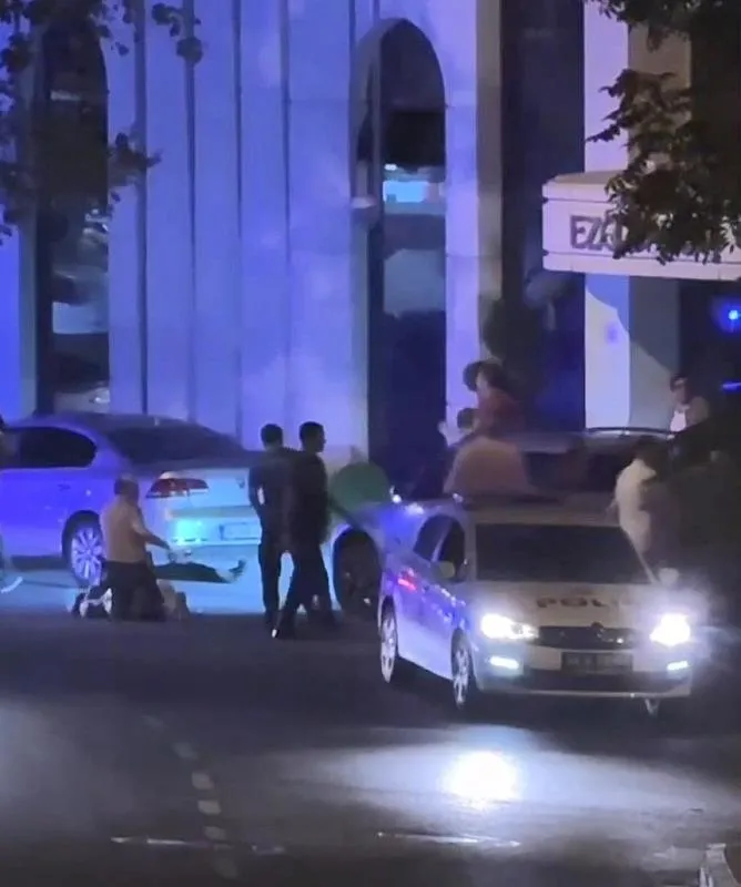 Avcılar'da taşkınlık yapan 3 kişi gözaltına alındı-4