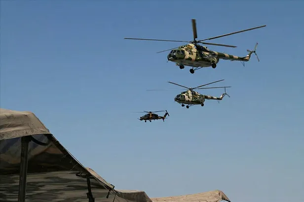 son-dakika-turkiye-ve-azerbaycanin-ortak-askeri-tatbikatinda-temsili-dusman-hedefleri-vuruldu-1596632252536.jpg Son dakika: Türkiye ve Azerbaycan'ın ortak askeri tatbikatında temsili düşman hedefleri vuruldu-7