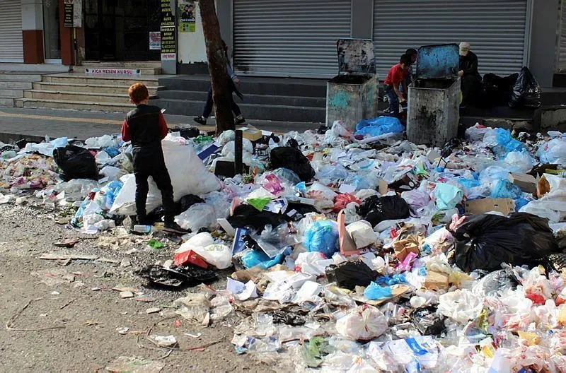 Diyarbakır'da HDPKK zulmü!-2