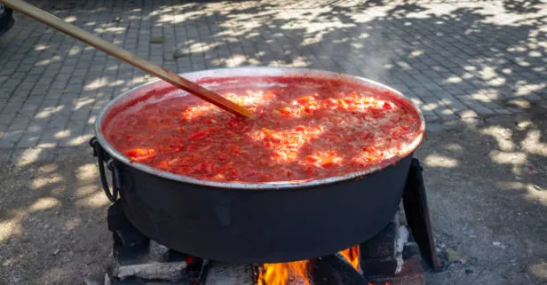 Küflenmeyen salça meğer böyle yapılıyormuş! Amasya, Tokat, ve Sivaslılar bu işi biliyor! Domates salçası için altın değerinde püf nokta