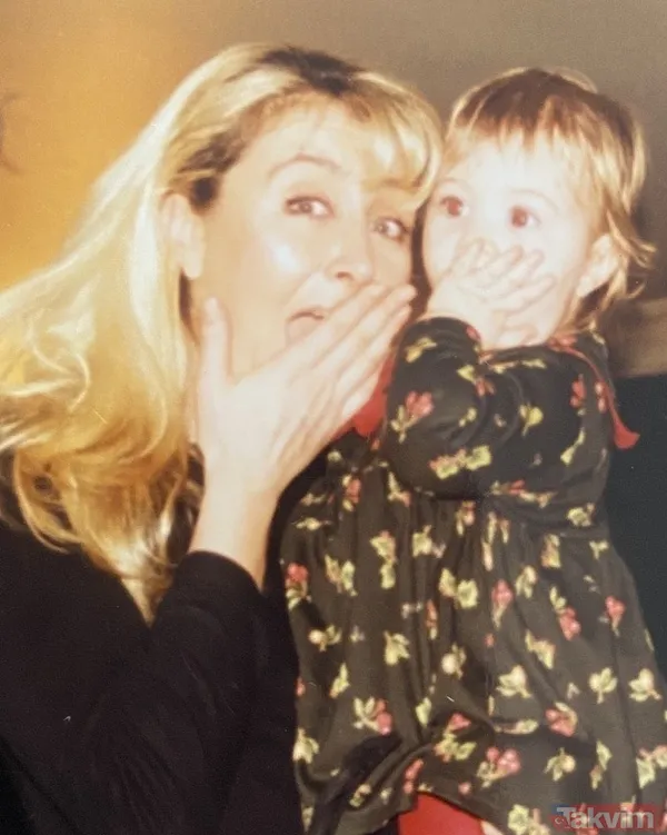 Mehmet Ali Erbil'in tacizini ifşa etmişti! Karnı burnunda olan Ece Ronay hem alttan hem üstten açtı o pozuna yorum yağdı: "Sen Rihanna mısın?" - 17