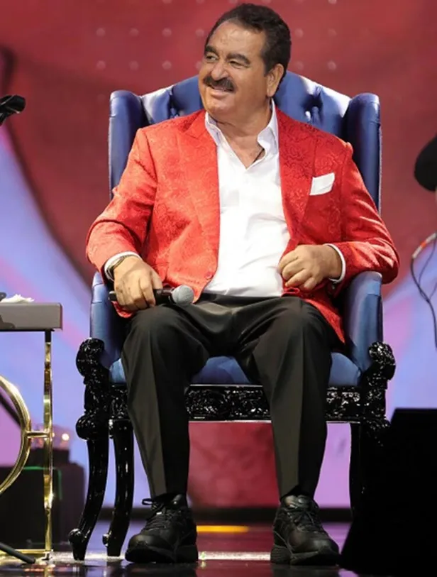 İbrahim Tatlıses 'makyaj bile yok tertemiz duru bir yüz!' dedi yere göğe sığdıramadı! İbrahim Tatlıses onu da gözüne kestirdi-6