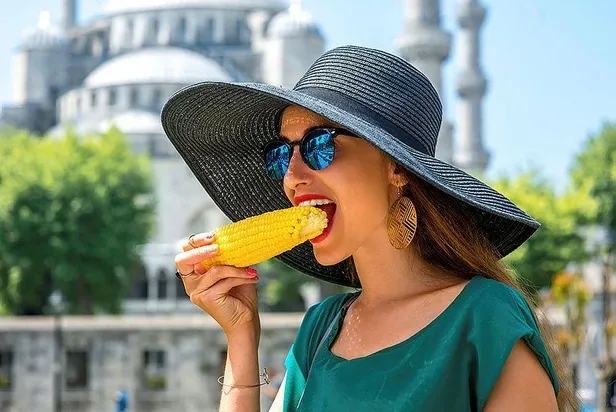 Turizm gelirinin 2022'de 30,4 milyar dolara çıkması öngörülüyor-3