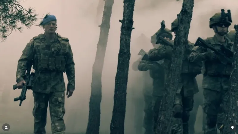 nihat-altinkaya-sanli-uniformayi-giydi-genclere-anlamli-davet-1775303025226.jpg Nihat Altınkaya şanlı üniformayı giydi: Gençlere anlamlı davet!-2