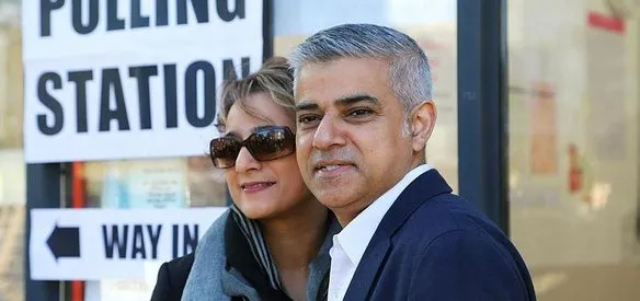 İngiltere'nin başkenti Londra'da yapılan belediye başkanlığı seçimini İşçi Partisinin adayı Sadık Khan kazandı. Khan, Londra'nın ilk Müslüman belediye başkanı oldu