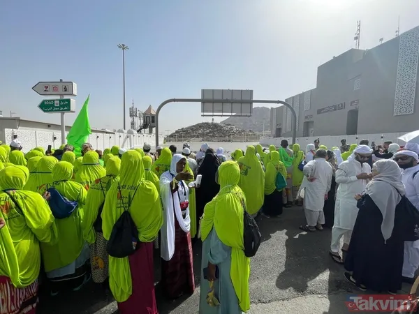 Hacı adaylarının kutsal yolculuğu başladı! Vakfe öncesi Arafat'a ziyaret - 9