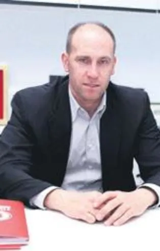 Harun Erdenay’dan gençler için proje