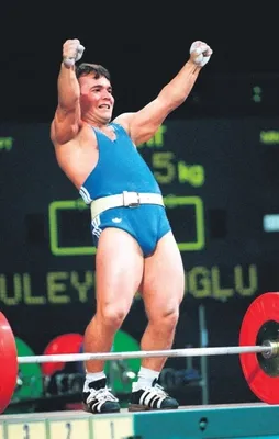 Türkiye Naim’i bağrına bastı