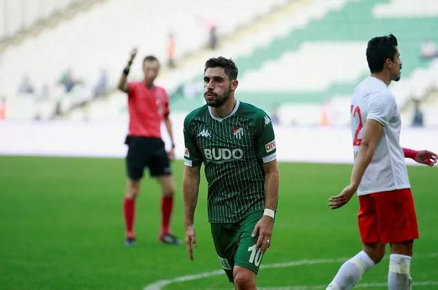 Son dakika: Özer Hurmacı, taraftarlardan özür diledi.