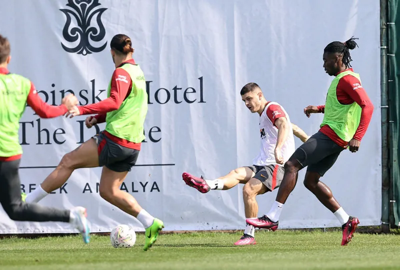 Transfer haberleri | Benfica'dan Galatasaray'a kötü haber! 25 milyon Euro ve... - 2