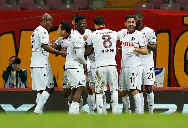 aslan-son-nefeste-galatasaray-1-1-trabzonspor-mac-sonucu-ozet-1619028469960.jpeg Aslan son nefeste! (Galatasaray 1-1 Trabzonspor MAÇ SONUCU / ÖZET)-6