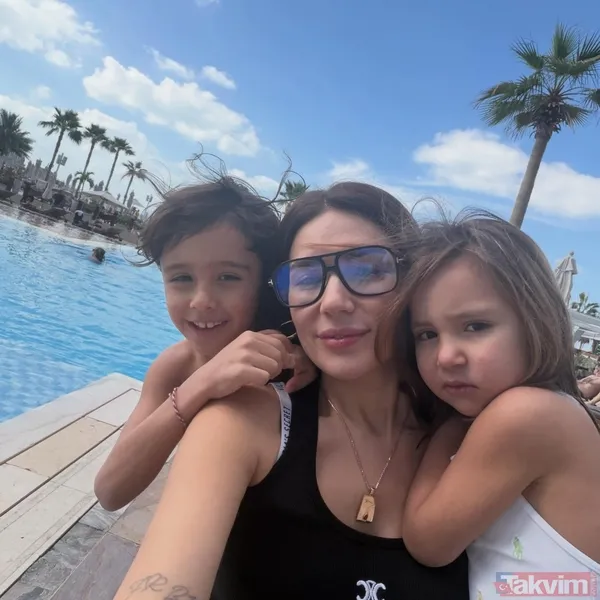 Alişan’ın eşi ve kayınvalidesinden Dubai’de tatil pozu: Anne-kız ortalığı salladı - 12