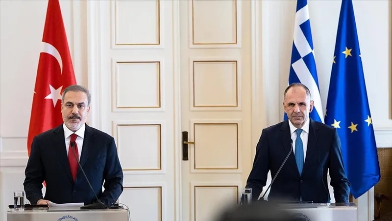 Yunanistan'da Türkiye krizi: Sürekli taviz veriyoruz diyen eski Başbakan partisinden kovuldu-4