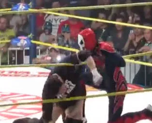 Arkadaşları öldü dövüşmeye devam ettiler