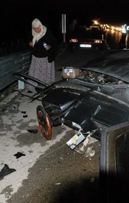 Bu araçtan 3 kişi sağ çıktı