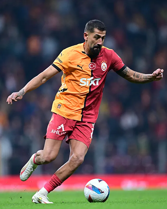 Fenerbahçe'nin eski yıldızı Galatasaray'a! Anlaşma tamam - 12