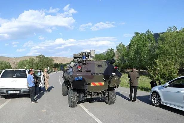 Son dakika: Teröristlerin hain planı Mehmetçiğin dikkati ve soğukkanlılığı sayesinde tutmadı-3