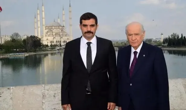 son-dakika-silahli-saldiri-sinan-ates-kimdir-eski-ulku-ocaklari-genel-baskani-sinan-ates-vefat-mi-etti-1672405029145.jpeg Son dakika: Silahlı saldırı! Sinan Ateş kimdir? Eski Ülkü Ocakları Genel Başkanı Sinan Ateş vefat mı etti?-5