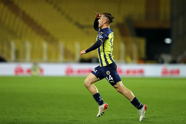 dimitris-pelkas-yolcu-fenerbahce-menajeri-ile-bir-araya-gelecek-1642668928216.jpg