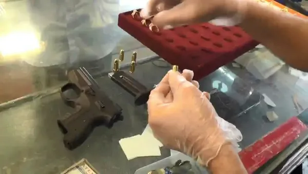 sanliurfada-sahte-altin-urettikleri-iddiasiyla-yakalandilar-1624036348030.jpg Şanlıurfa'da sahte altın ürettikleri iddiasıyla yakalandılar-1