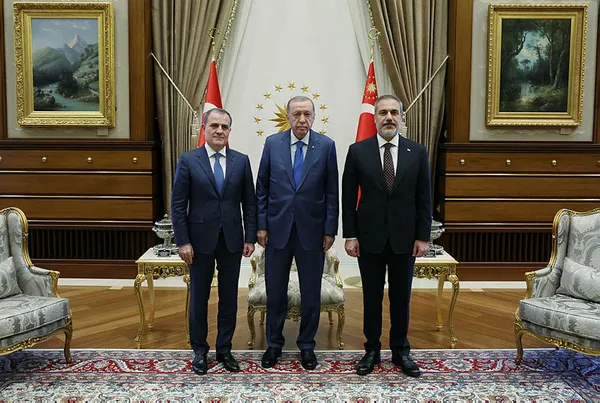 Son dakika: Başkan Erdoğan'dan önemli kabul! Azerbaycan Dışişleri Bakanı Külliye'de-2