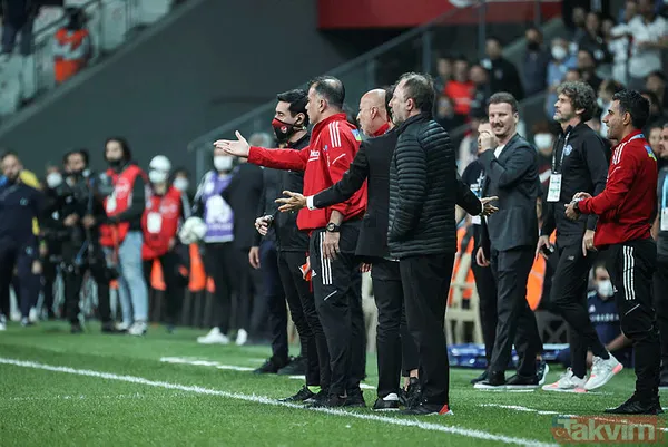 Beşiktaş, Adana Demirspor maçının bitiş düdüğüyle ortalık savaş alanına döndü! Balotelli o hareketi yapınca... - 11