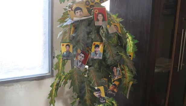 Rasulayn'da terör örgütünün kullandığı merkezde teröristbaşı Öcalan'ın posterleri