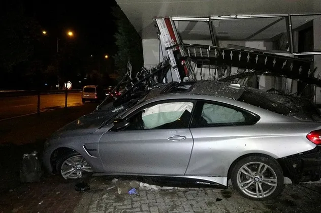 Son dakika: Bursa’da feci kaza: 3 yaralı