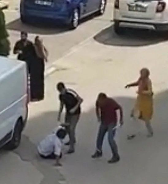 Mersin'de korkunç olay! Tekme tokat dövdükleri adamın kafasında sopa kırdılar-3