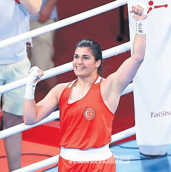 Busenaz Sürmeneli çeyref finalde