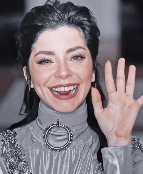 merve-bolugur-genc-yeteneklere-sans-vermek-istiyorum-dedi-sosyal-medyadan-duyurdu-merve-surpriz-projesini-ilk-kez-acikladi-1627311217154.jpg Merve Boluğur ‘Genç yeteneklere şans vermek istiyorum’ dedi sosyal medyadan duyurdu! Merve sürpriz projesini ilk kez açıkladı-3