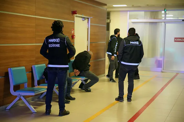 Kapıkule'de uyuşturucu operasyonu: 3 gözaltı