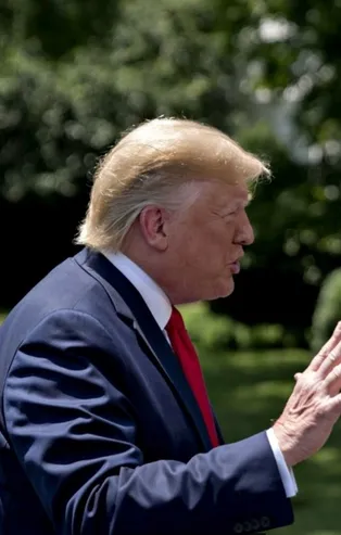 Trump, İran'ı yine yaptırımla tehdit etti