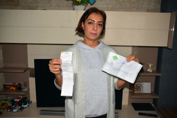 bosanma-davasi-acan-esinin-evinin-elektrik-su-ve-dogal-gazini-kestirdi-oglundan-can-yakan-soru-anne-neden-koms-1645862266693.jpg Boşanma davası açan eşinin evinin elektrik su ve doğal gazını kestirdi! Oğlundan can yakan soru: Anne neden komşuda banyoda yapıyoruz-12