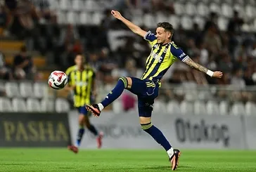 Szymanski’den Feyenoord’a mesaj!