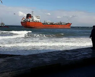 Yalova’da yük gemisi karaya oturdu