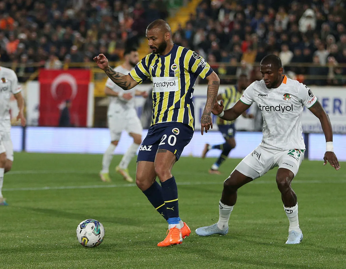 Fenerbahçe'de Jorge Jesus Beşiktaş derbisi 11'ini belirledi! İşte o isimler - 15