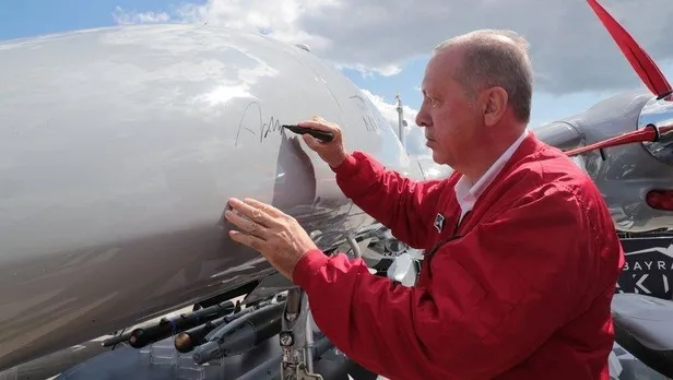 baskan-erdoganin-bir-gece-ansizin-gelebiliriz-uyarisi-yunanistani-karistirdi-1662599265288.jpeg Başkan Erdoğan'ın “Bir gece ansızın gelebiliriz” uyarısı Yunanistan'ı karıştırdı!-4