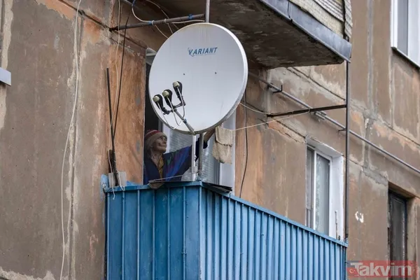 Sınır hattındaki Ukraynalılar bombardıman korkusu! Halk sığınaklara indi: "Tek bacakla nereye gidilir ki?" - 16