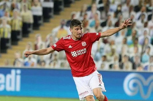 Mert Hakan Sivasspor’a veda etti!