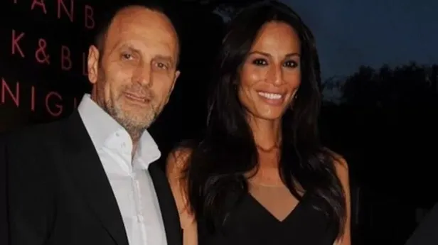 adnan-aksoydan-bosanmak-uzere-olan-guzide-duran-paylasimlarla-esini-bombaladi-kendisine-yeteri-kadar-1646594705600.jpeg Adnan Aksoy’dan boşanmak üzere olan Güzide Duran paylaşımlarla eşini bombaladı! "Kendisine yeteri kadar..."-4