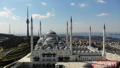 İstanbul, Ankara ve İzmir’de hangi camilerde cuma namazı kılınacak? İşte cuma namazı kılınacak camiler | Liste belli oldu